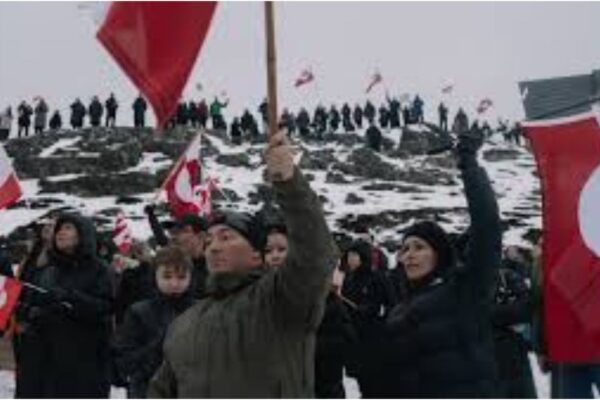 Trump Presses Greenland